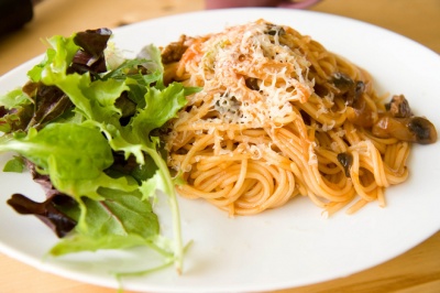 Пълнозърнести спагети с гъби