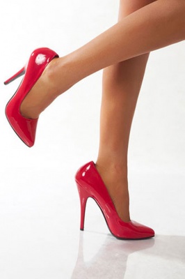 Високите токчета повишават риска от артрит