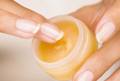 Невероятните приложения на вазелина за здравето и дома