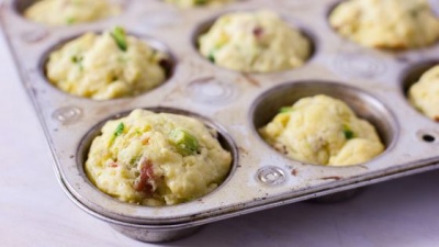 Мъфини с авокадо и бекон