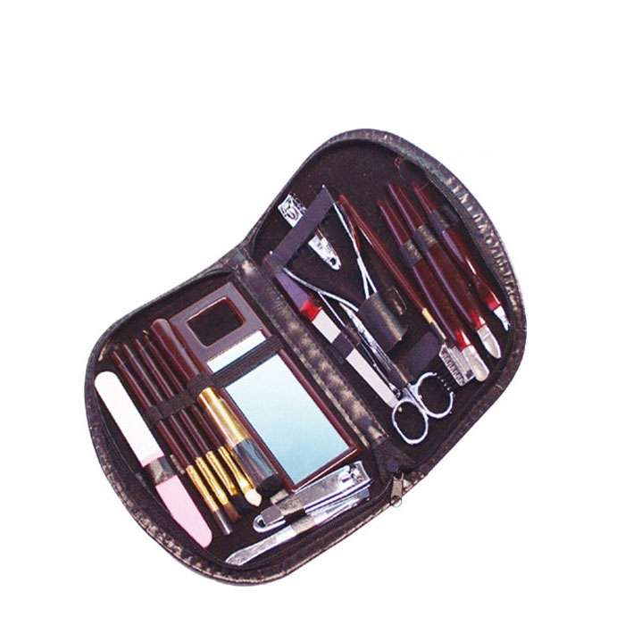 КОМПЛЕКТ ЗА МАНИКЮР 18 ЧАСТИ / MANICURE SET 18 PIECES