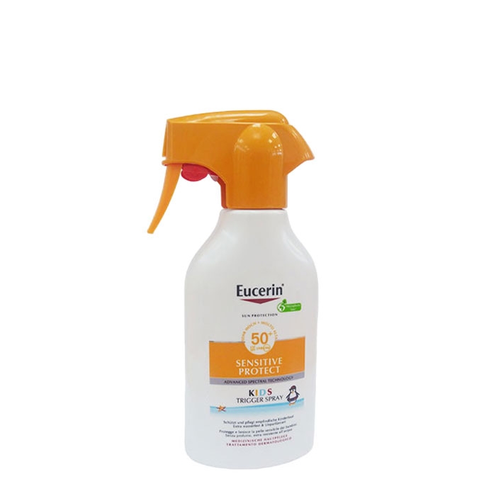 ЕУЦЕРИН СЕНСИТИВ ПРОТЕКТ СЛЪНЦЕЗАЩИТЕН СПРЕЙ ЗА ДЕЦА SPF 50+ 250 мл. / EUCERIN SENSITIVE PROTECT KIDS SUN SPRAY SPF 50+