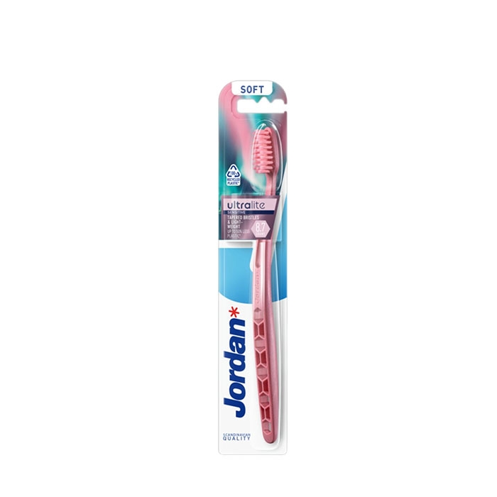 ЧЕТКА ЗА ЗЪБИ ДЖОРДАН УЛТРАЛАЙТ СЕНЗИТИВ СОФТ / JORDAN TOOTHBRUSH ULTRALITE SENSITIVE SOFT