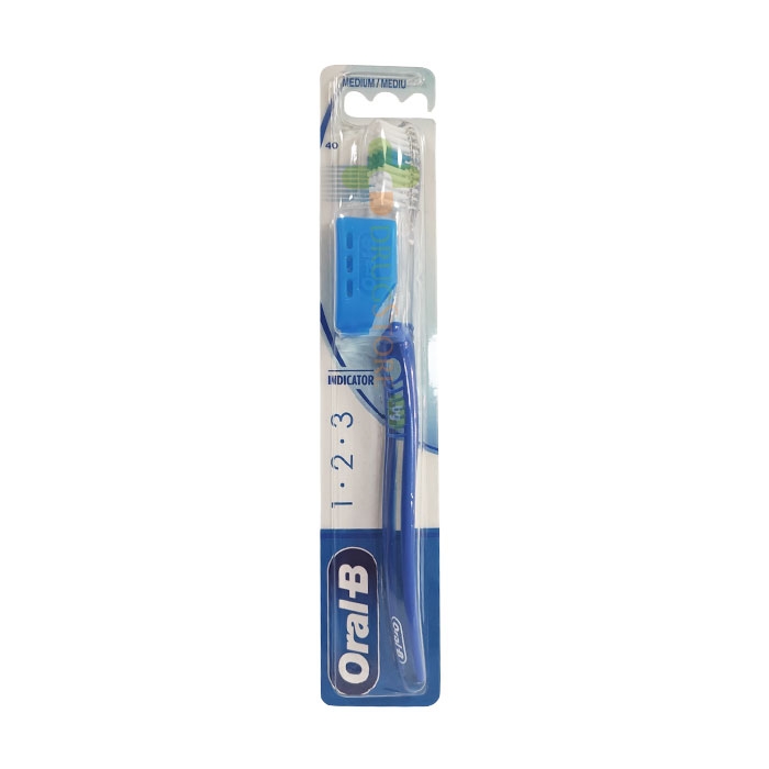 ЧЕТКА ЗА ЗЪБИ ОРАЛ - Б INDICATOR 1.2.3 МЕДИУМ С КАПАК / PROCTER &amp; GAMBLE ORAL-B INDICATOR 1.2.3 MEDIUM TOOTHBRUSH WITH CAP