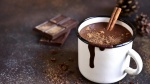 Горещ шоколад с индийско орехче, карамфил и канела