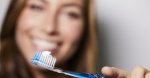 Как да си приготвим сами избелваща паста за зъби?