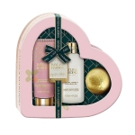 ПОДАРЪЧЕН КОМПЛЕКТ ЖОЖОБА, ВАНИЛИЯ И БАДЕМОВО МАСЛО / BAYLIS & HARDING JOJOBA, VANILLA, ALMOND OIL SET